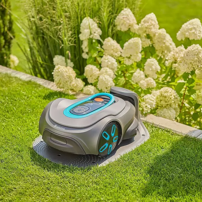Gardena Mähroboter smart SILENO max 1.500m², Induktionsgestützte Navigation-Neu