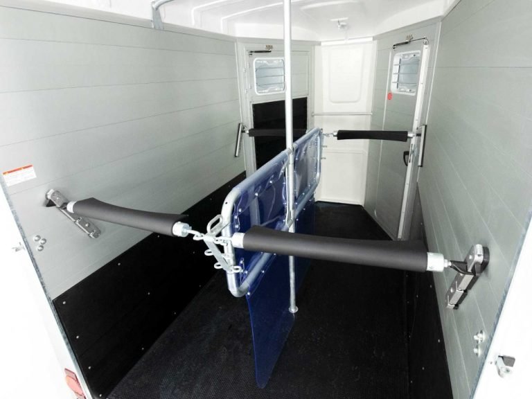 Humbaur Pferdeanhänger Notos Alu 2700 S |silber| Frontausstieg-Neu