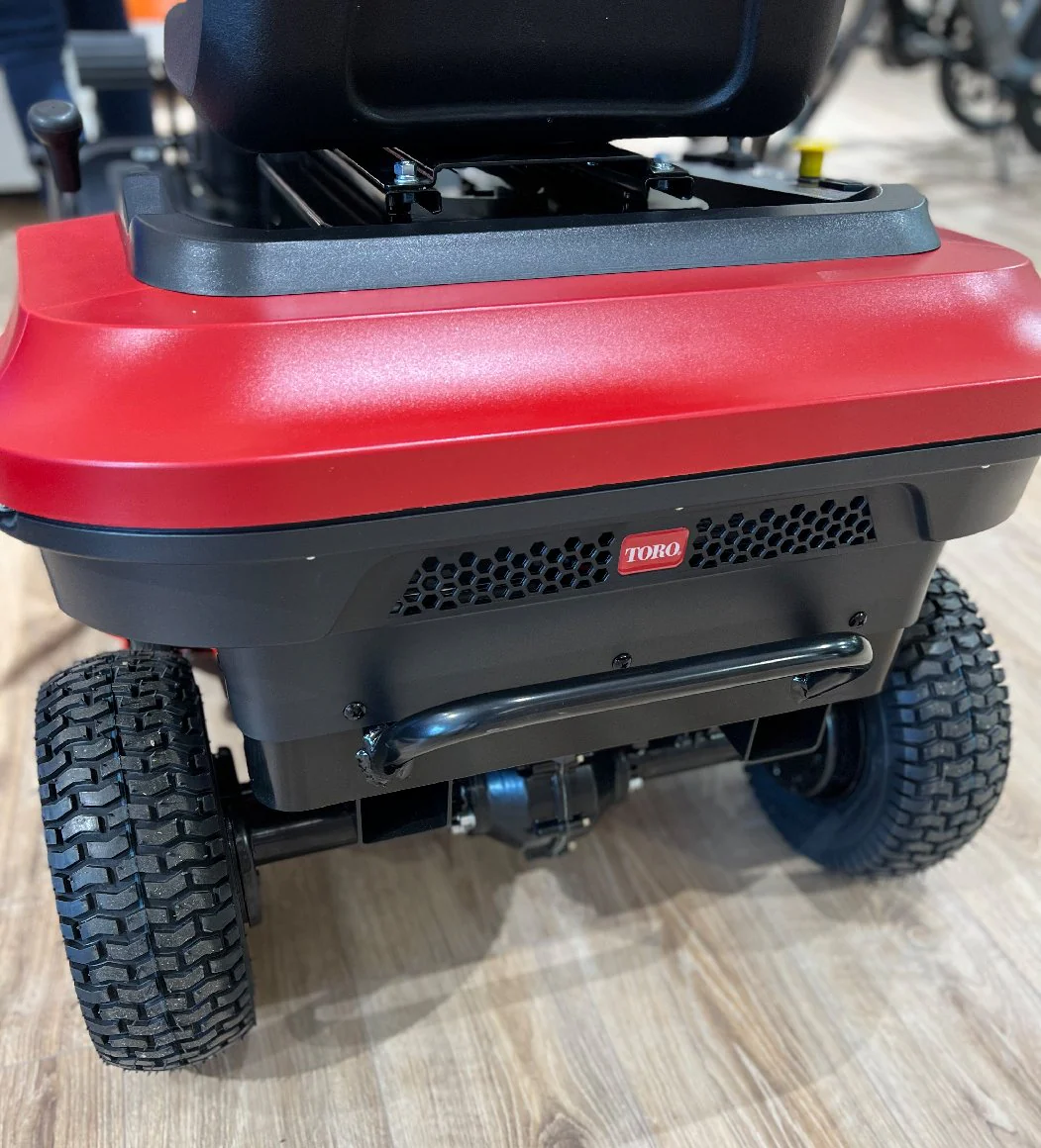 Toro Akku-Rasentraktor eS3000SD – Modell 2025-Neu